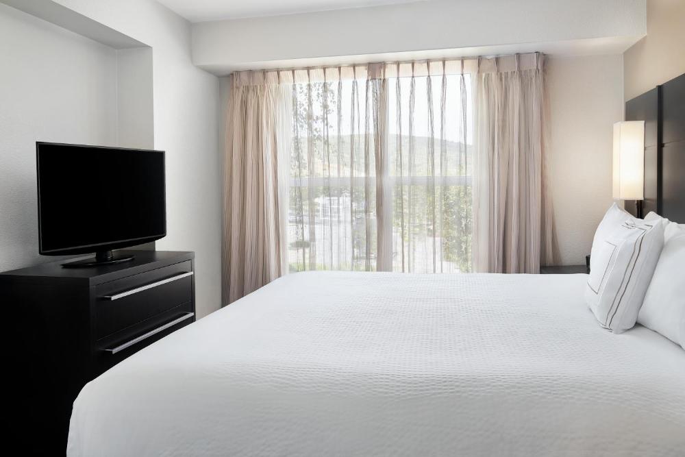 King Room with Sofa Bed interior