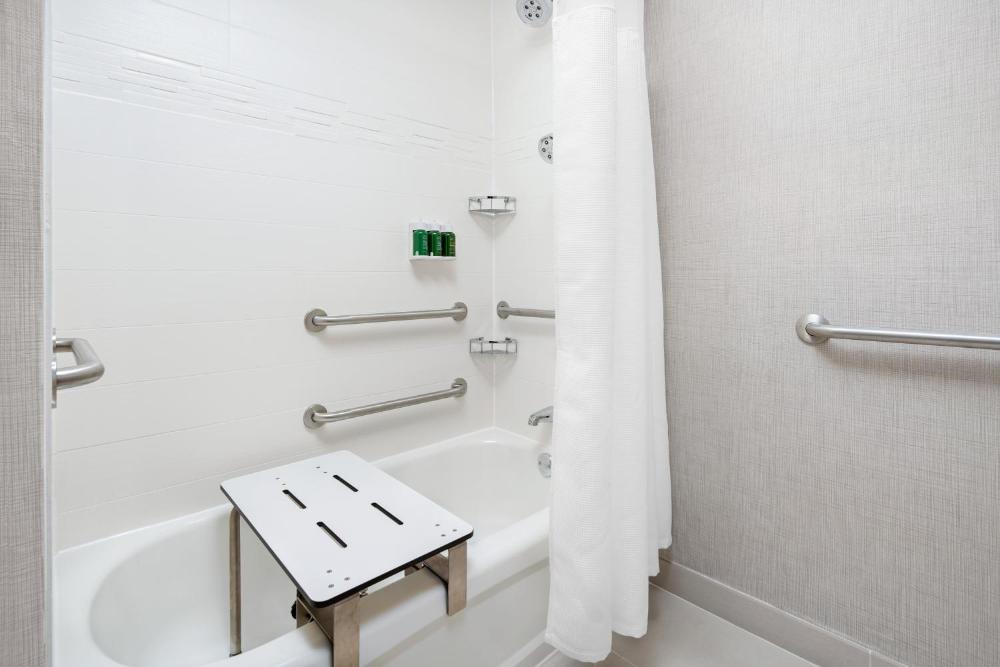 Double Room with Two Double Beds and Accessible Tub - Disability Access interior